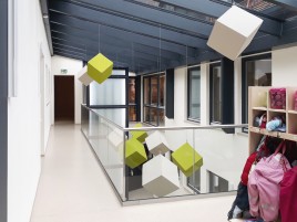 KINDERGÄRTEN, SCHULEN